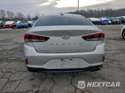 Zdjęcie 6 z 12 samochodu: 2018 HYUNDAI SONATA SPORT VIN:5NPE34AF4JH632821 - miniatura