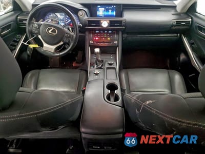Zdjęcie 8 z 13 samochodu: 2018 LEXUS IS 300 VIN:JTHC81D25J5029455 - miniatura