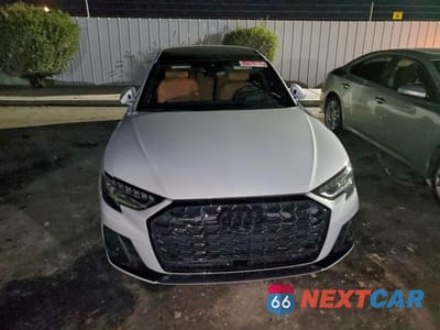 Piąte zdjęcie samochodu w środku: 2024 AUDI A8 L VIN:WAULDAF83RN003282 - miniatura