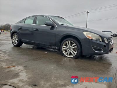 Czwarte zdjęcie samochodu z boku: 2013 VOLVO S60 T5 VIN:YV1612FS6D1220829 - miniatura