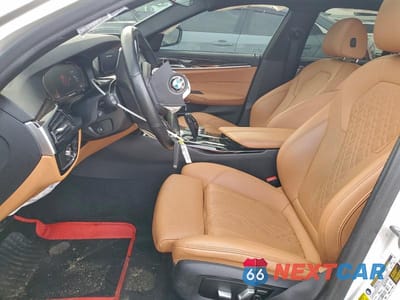 Zdjęcie 7 z 12 samochodu: 2021 BMW 530 XI VIN:WBA13BJ08MCF71147 - miniatura