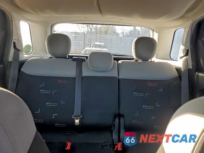 Zdjęcie 10 z 13 samochodu: 2014 FIAT 500L POP VIN:ZFBCFAAH4EZ014219 - miniatura