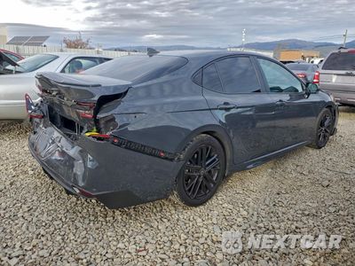 Trzecie zdjęcie samochodu z tyłu: 2025 TOYOTA CAMRY XSE VIN:4T1DAACK3SU110260 - miniatura