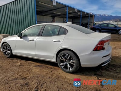 Drugie zdjęcie samochodu z przodu: 2025 VOLVO S60 CORE VIN:7JRL12GJ9SG362425 - miniatura