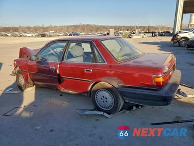 Drugie zdjęcie samochodu z przodu: 1990 TOYOTA CAMRY DLX VIN:4T1SV21E8LU129726 - miniatura