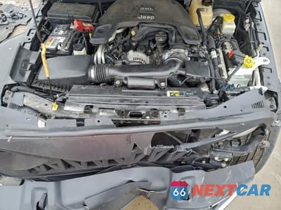 Zdjęcie 12 z 13 samochodu: 2018 JEEP WRANGLER UNLIMITED SAHARA VIN:1C4HJXEG6JW317603 - miniatura