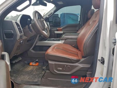 Zdjęcie 7 z 13 samochodu: 2019 FORD F450 SUPER DUTY VIN:1FT8W4DT1KEF39827 - miniatura
