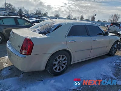 Trzecie zdjęcie samochodu z tyłu: 2010 CHRYSLER 300C VIN:2C3CA6CT9AH114230 - miniatura