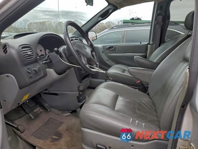 Zdjęcie 7 z 13 samochodu: 2004 DODGE GRAND CARAVAN SXT VIN:2D4GP44L14R615824 - miniatura