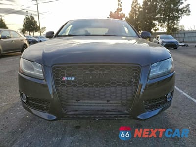 Piąte zdjęcie samochodu w środku: 2010 AUDI A5 PREMIUM PLUS VIN:WAURFAFR6AA049262 - miniatura