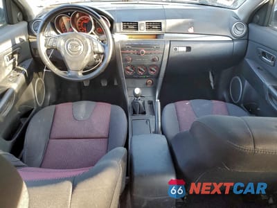 Zdjęcie 8 z 12 samochodu: 2005 MAZDA 3 HATCHBACK VIN:JM1BK343051269626 - miniatura