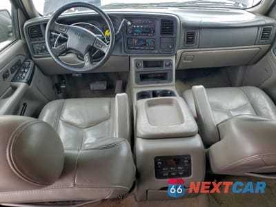 Zdjęcie 8 z 15 samochodu: 2005 GMC YUKON XL C1500 VIN:1GKEC16Z45J191534 - miniatura