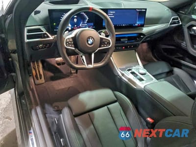 Zdjęcie 8 z 12 samochodu: 2025 BMW M240XI VIN:3MW53CM06S8E94086 - miniatura