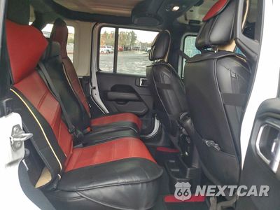 Zdjęcie 10 z 12 samochodu: 2018 JEEP WRANGLER UNLIMITED SAHARA VIN:1C4HJXEG5JW292239 - miniatura