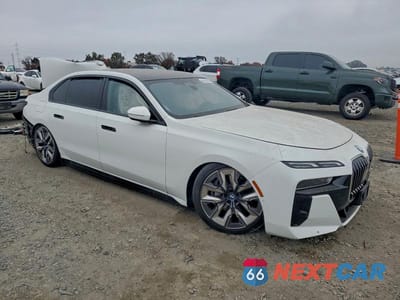 Czwarte zdjęcie samochodu z boku: 2024 BMW I7 EDRIVE50 VIN:WBY43EJ01RCP83408 - miniatura