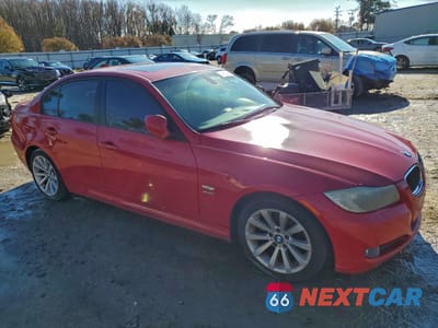 Czwarte zdjęcie samochodu z boku: 2011 BMW 328 XI SULEV VIN:WBAPK5G51BNN24543 - miniatura