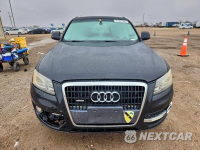 Piąte zdjęcie samochodu w środku: 2010 AUDI Q5 PREMIUM PLUS VIN:WA1LKAFP9AA107510 - miniatura