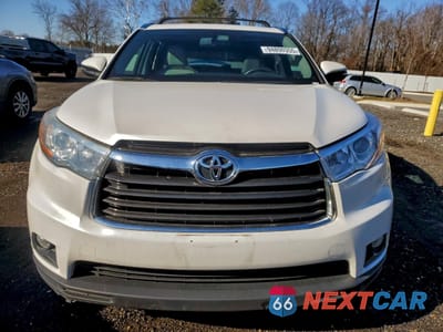 Piąte zdjęcie samochodu w środku: 2015 TOYOTA HIGHLANDER XLE VIN:5TDJKRFH6FS204999 - miniatura