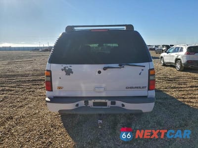 Zdjęcie 6 z 12 samochodu: 2004 CHEVROLET SUBURBAN K1500 VIN:3GNFK16Z94G284964 - miniatura