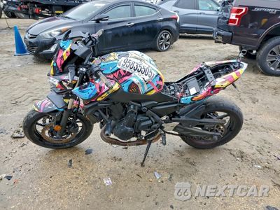 Trzecie zdjęcie samochodu z tyłu: 2023 KAWASAKI ER650 P VIN:ML5EREP16PDA84896 - miniatura