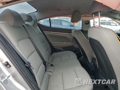 Zdjęcie 10 z 13 samochodu: 2017 HYUNDAI ELANTRA SE VIN:KMHD84LF3HU153554 - miniatura
