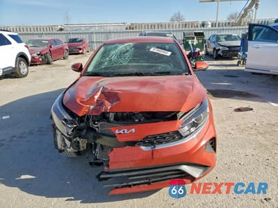 Piąte zdjęcie samochodu w środku: 2024 KIA FORTE LXS VIN:3KPF24AD3RE699416 - miniatura