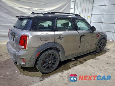 Trzecie zdjęcie samochodu z tyłu: 2020 MINI COOPER JCW COUNTRYMAN ALL4 VIN:WMZYZ9C00L3M17064 - miniatura