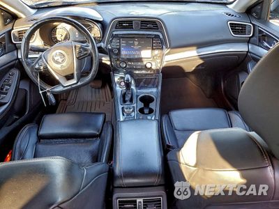 Zdjęcie 8 z 12 samochodu: 2018 NISSAN MAXIMA 3.5S VIN:1N4AA6AP3JC368663 - miniatura