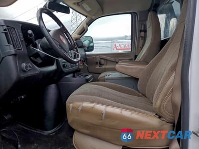 Zdjęcie 7 z 12 samochodu: 2021 CHEVROLET EXPRESS G2500 VIN:1GCWGAFP7M1240582 - miniatura