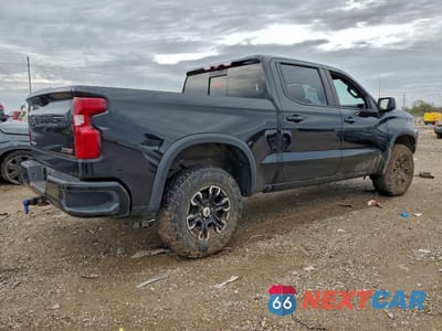 Trzecie zdjęcie samochodu z tyłu: 2023 CHEVROLET SILVERADO K1500 ZR2 VIN:3GCUDHEL1PG360567 - miniatura