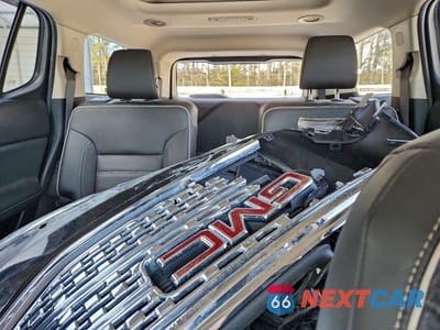 Zdjęcie 10 z 12 samochodu: 2018 GMC ACADIA DENALI VIN:1GKKNXLS1JZ116745 - miniatura