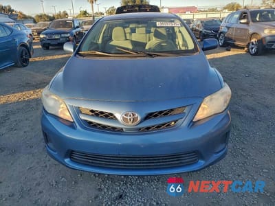 Piąte zdjęcie samochodu w środku: 2013 TOYOTA COROLLA BASE VIN:5YFBU4EE1DP218338 - miniatura