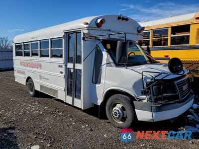 Czwarte zdjęcie samochodu z boku: 2003 GMC SAVANA BUS VIN:1GDJG31U931198591 - miniatura