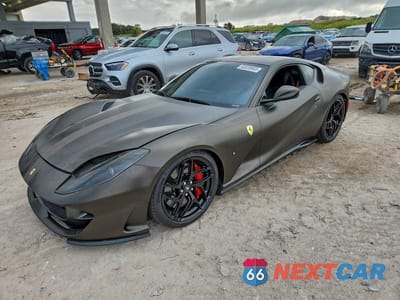 2018 FERRARI 812 SUPERFAST ZFF83CLA6J0235697 - główne zdjęcie licytacji z USA - miniatura