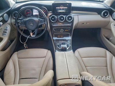 Zdjęcie 8 z 14 samochodu: 2016 MERCEDES-BENZ C 300 4MATIC VIN:WDDWF4KB9GR162395 - miniatura