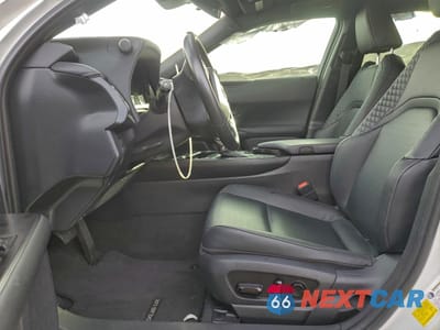 Zdjęcie 7 z 13 samochodu: 2021 LEXUS UX 250H VIN:JTHX9JBH8M2050294 - miniatura