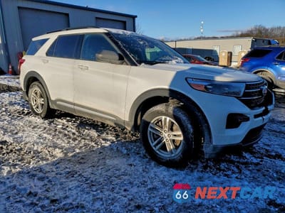 Czwarte zdjęcie samochodu z boku: 2022 FORD EXPLORER XLT VIN:1FMSK8DH0NGC21142 - miniatura