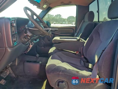 Zdjęcie 7 z 14 samochodu: 2000 GMC NEW SIERRA K1500 VIN:1GTEK14V8YZ295772 - miniatura