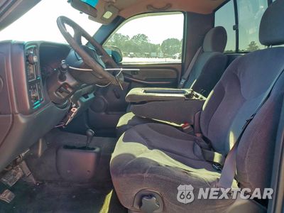 Zdjęcie 7 z 14 samochodu: 2000 GMC NEW SIERRA K1500 VIN:1GTEK14V8YZ295772 - miniatura