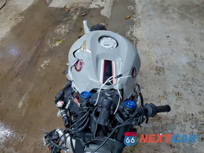 Piąte zdjęcie samochodu w środku: 2026 HONDA CBR600 RR VIN:JH2PC40H9TK300252 - miniatura