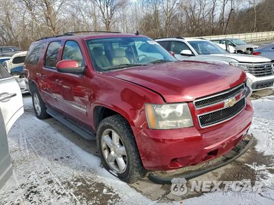 Czwarte zdjęcie samochodu z boku: 2011 CHEVROLET SUBURBAN K1500 LS VIN:1GNSKHE35BR352842 - miniatura