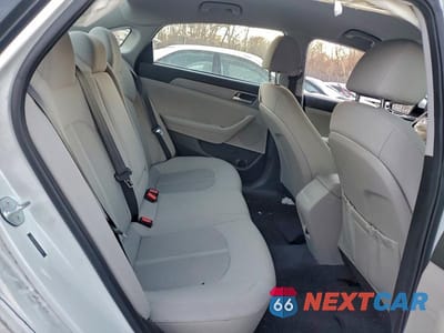 Zdjęcie 10 z 12 samochodu: 2019 HYUNDAI SONATA SE VIN:5NPE24AF0KH820403 - miniatura
