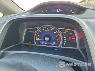 Zdjęcie 9 z 14 samochodu: 2008 HONDA CIVIC LX VIN:1HGFA16558L063381 - miniatura
