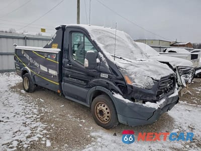 Czwarte zdjęcie samochodu z boku: 2018 FORD TRANSIT CAB & CHASSI VIN:1FDBF6ZM0JKA24350 - miniatura