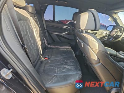 Zdjęcie 10 z 12 samochodu: 2024 BMW X5 M60I VIN:5UX33EU03R9V25895 - miniatura
