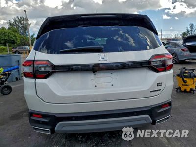 Zdjęcie 6 z 15 samochodu: 2025 HONDA PILOT TOURING VIN:5FNYG2H70SB019907 - miniatura