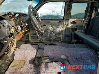 Zdjęcie 7 z 13 samochodu: 2002 CHEVROLET SILVERADO C1500 VIN:2GCEC19V721407967 - miniatura