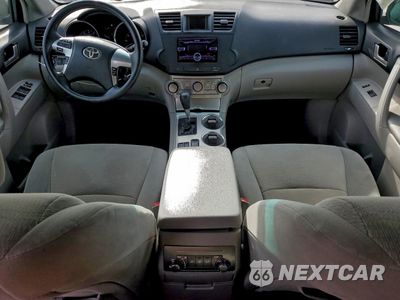Zdjęcie 8 z 14 samochodu: 2012 TOYOTA HIGHLANDER BASE VIN:5TDZA3EH7CS024480 - miniatura