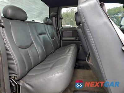 Zdjęcie 10 z 12 samochodu: 2003 CHEVROLET SILVERADO K2500 HEAVY DUTY VIN:1GCHK291X3E172676 - miniatura