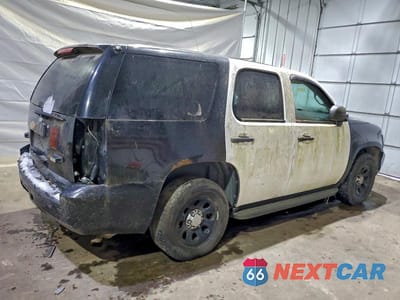 Trzecie zdjęcie samochodu z tyłu: 2013 CHEVROLET TAHOE POLICE VIN:1GNLC2E02DR331762 - miniatura